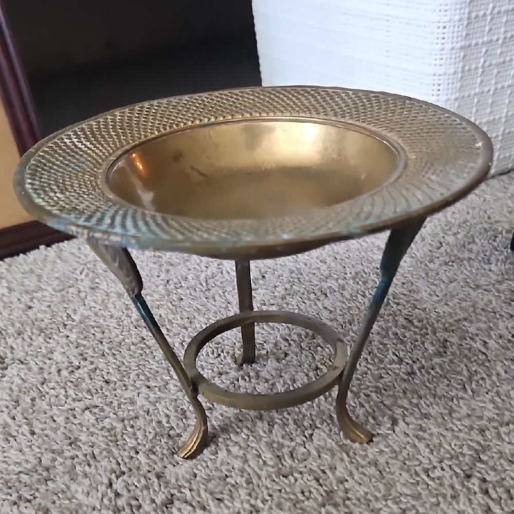 Vintage Brass Dish With Heart Stand